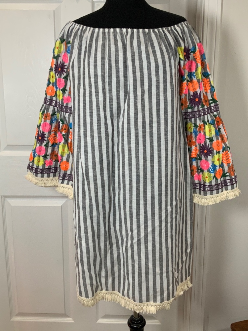 Boho Embroidered Floral Striped Fringe Tunic Shift Dress Large Philosopy - Picture 10 of 10